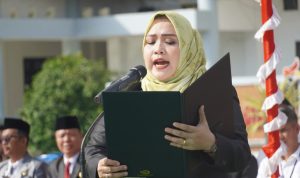 Dina Maulidah Bacakan UUD 1945 pada Upacara Hari Lahir Pancasila