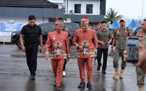 Bupati Murung Raya Hadiri Upacara Hari Jadi Ke-76 Kabupaten Barito Utara