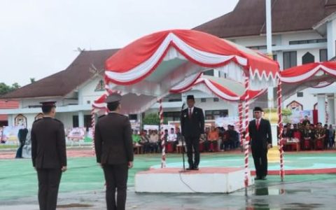 Bupati Heriyus Pimpin Upacara Hari Bhayangkara ke-80, Bacakan Amanat Presiden untuk Polri