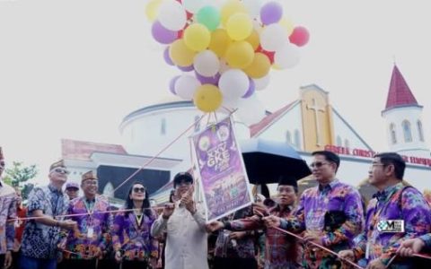 Bupati Heriyus Buka Sinode Umum XXV GKE Expo 2026 di Puruk Cahu
